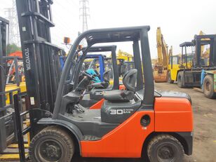 Toyota FD30 articulated forklift