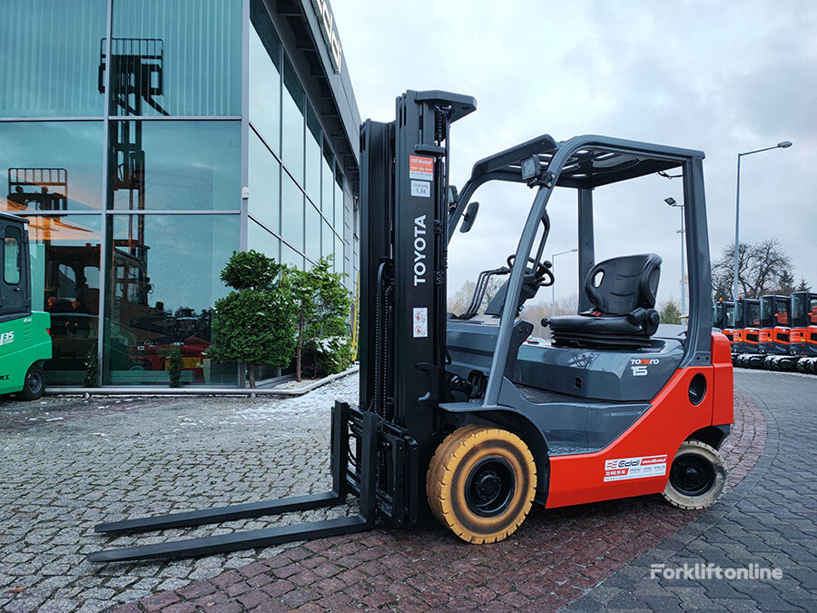 Toyota 02-8FDF15 diesel forklift