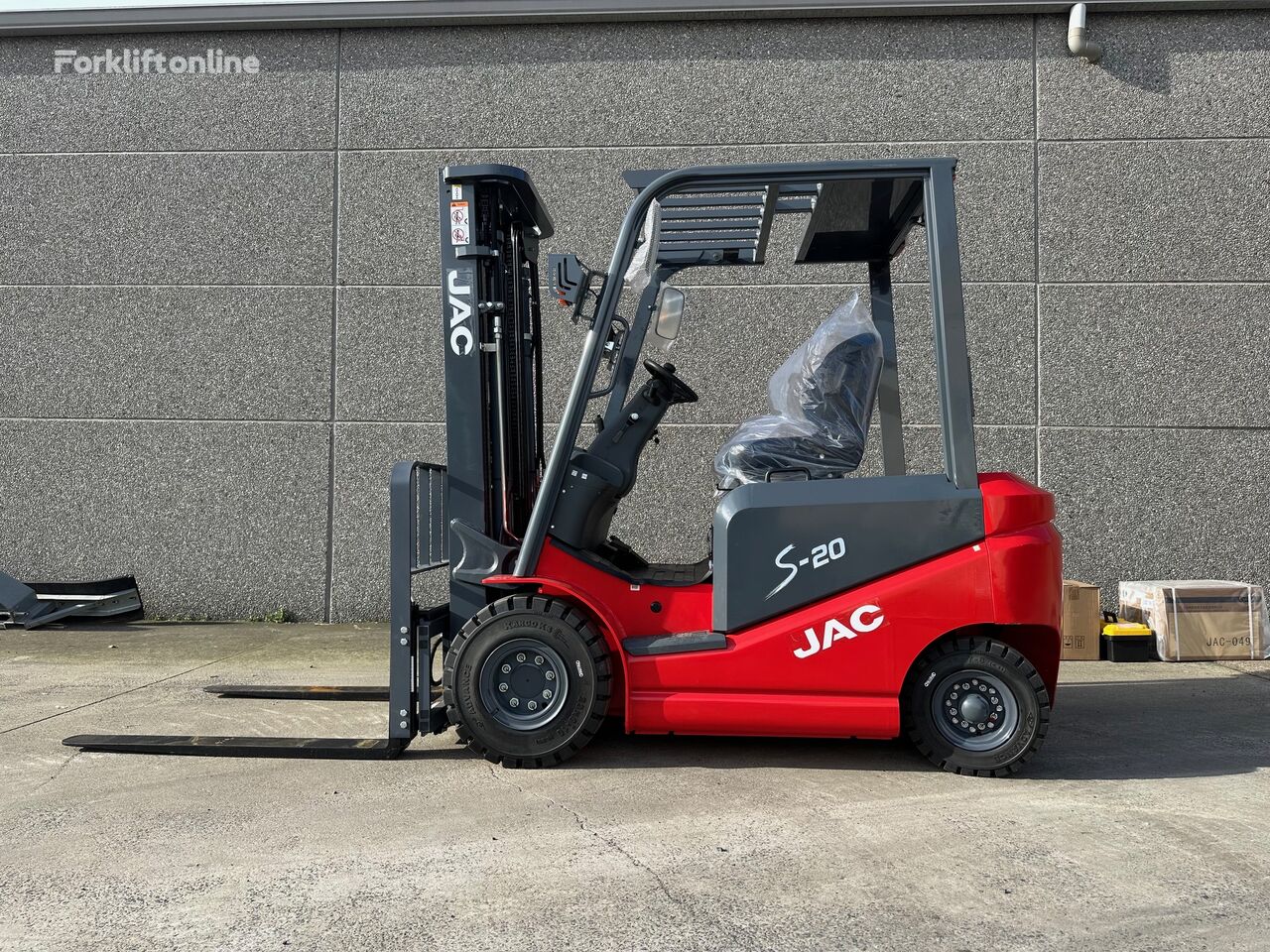 new JAC CPD20 electric forklift