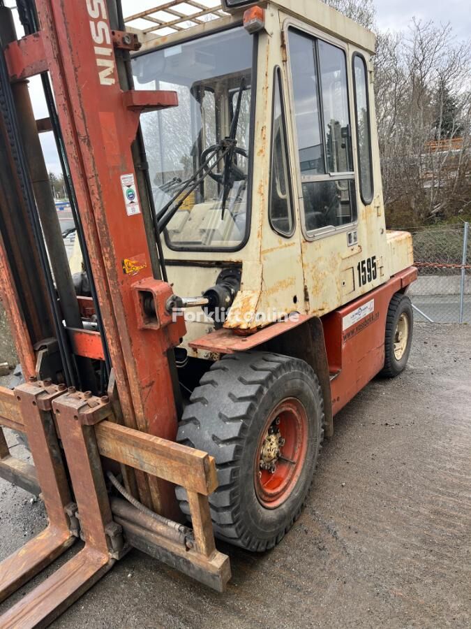 Nissan WGF03A400 electric forklift